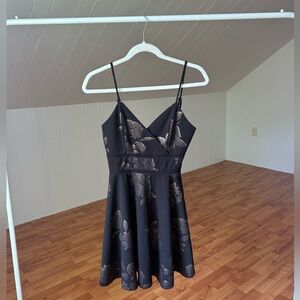 Francesca's Collections Black and Gold Floral Dress